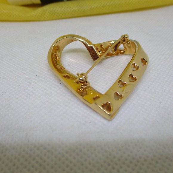 Avon Heart Brooch - Picture 6 of 6